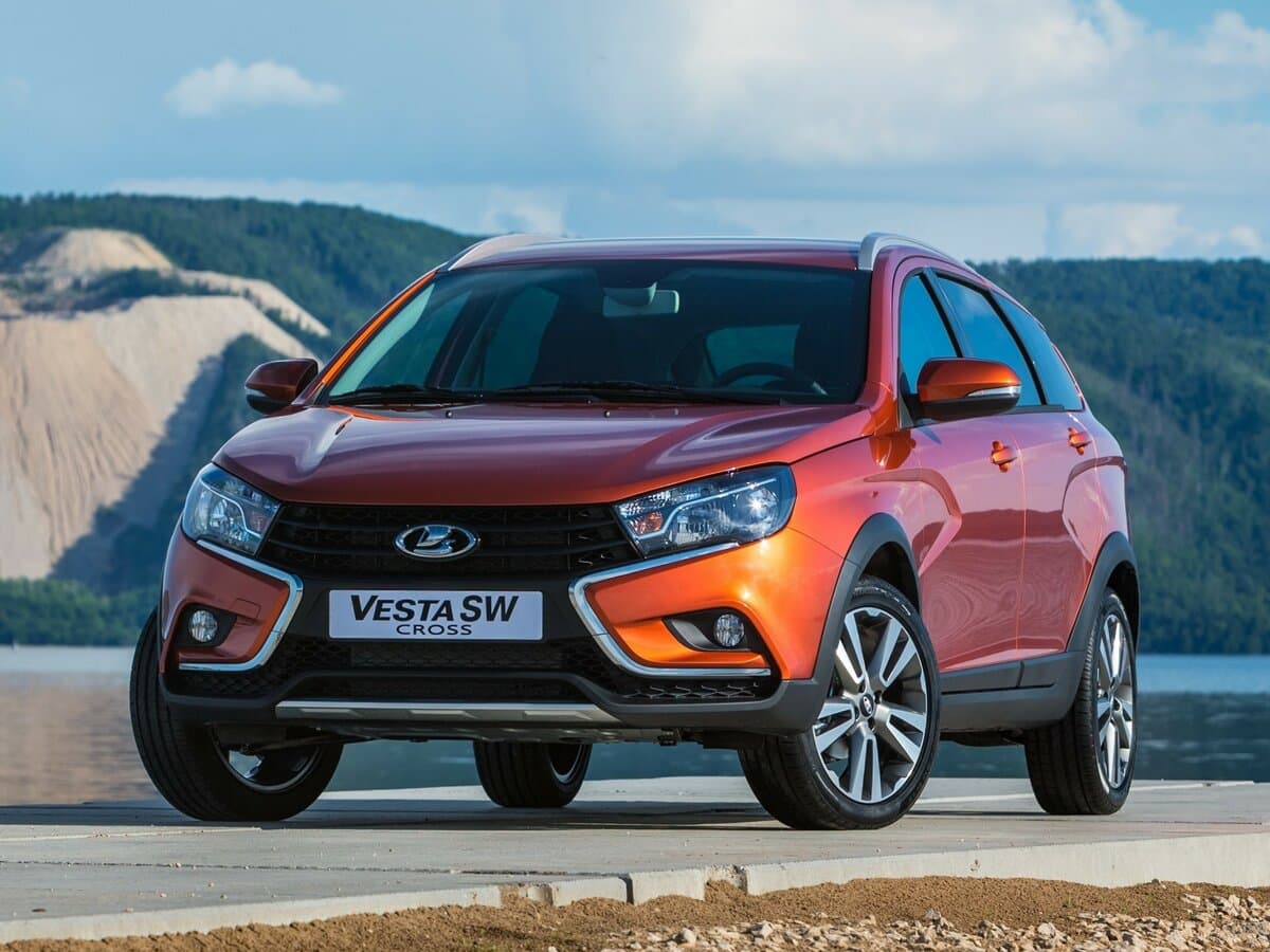 Lada (Vaz) Vesta I — Öndən