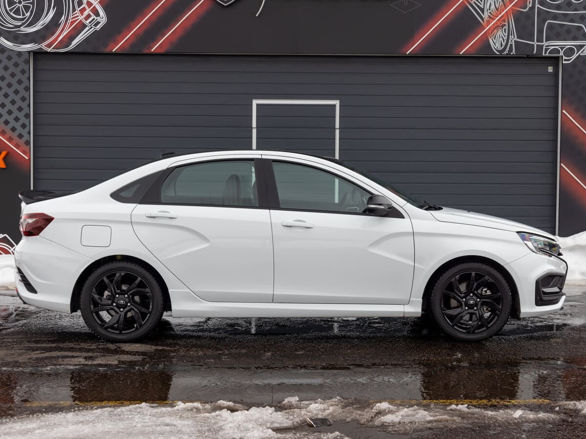 Lada (Vaz) Vesta I Restayling (NG) — Yandan