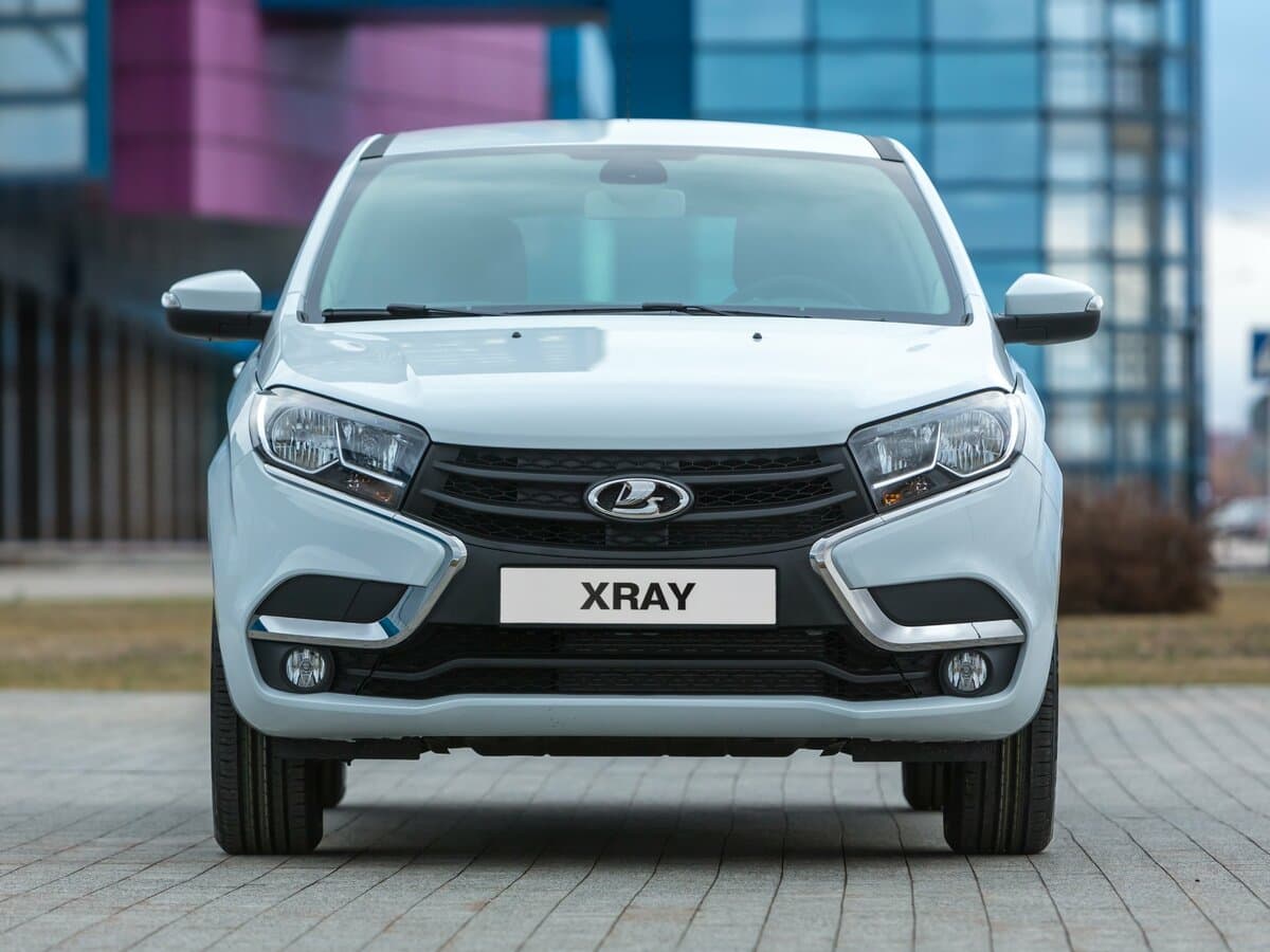 Lada (Vaz) XRAY I — Öndən