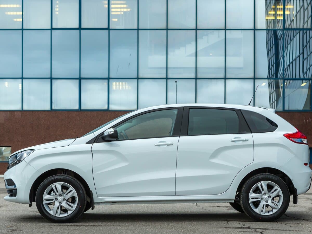 Lada (Vaz) XRAY I — Yandan