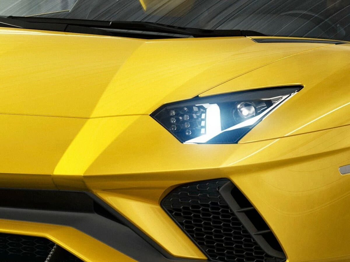 Lamborghini Aventador I Restayling — Fara