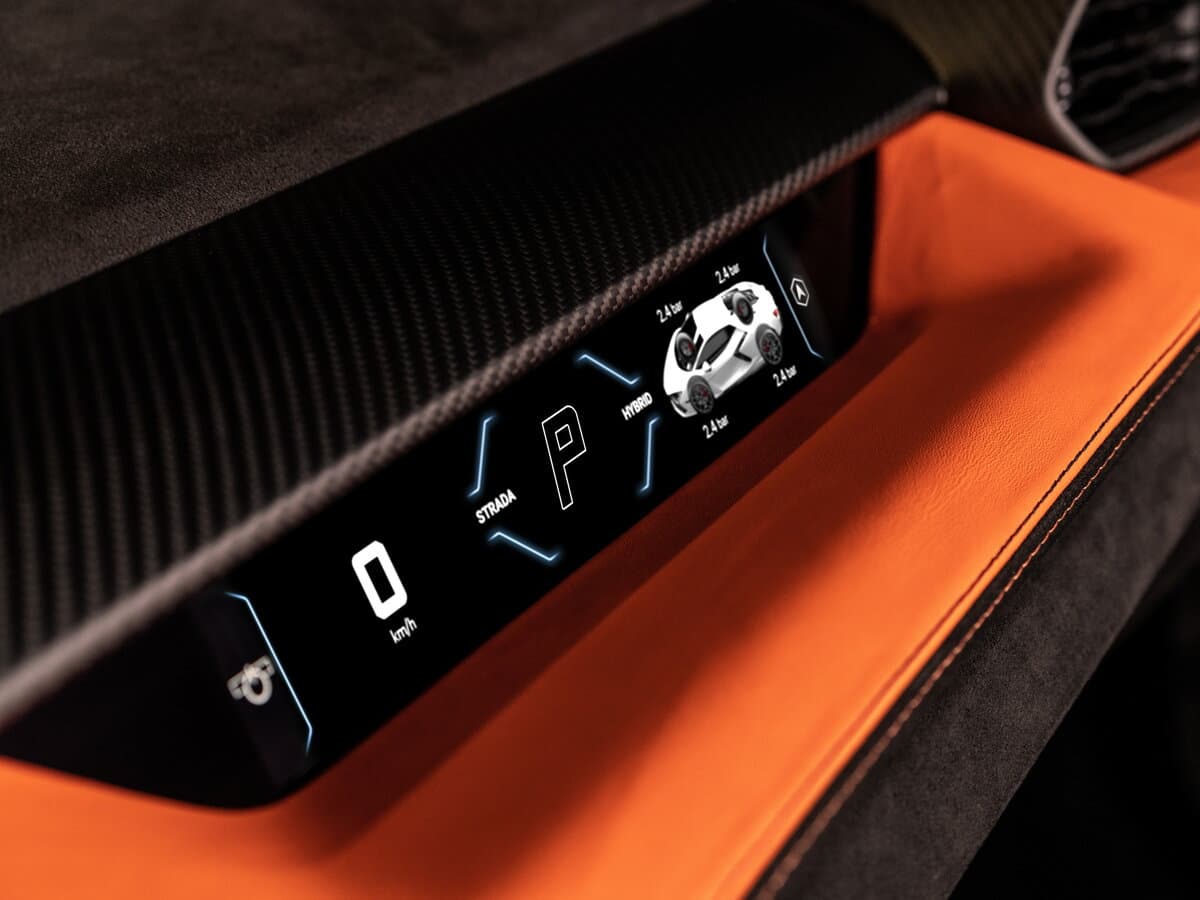 Lamborghini Revuelto 2023 – indiyədək — Salon, arxadan