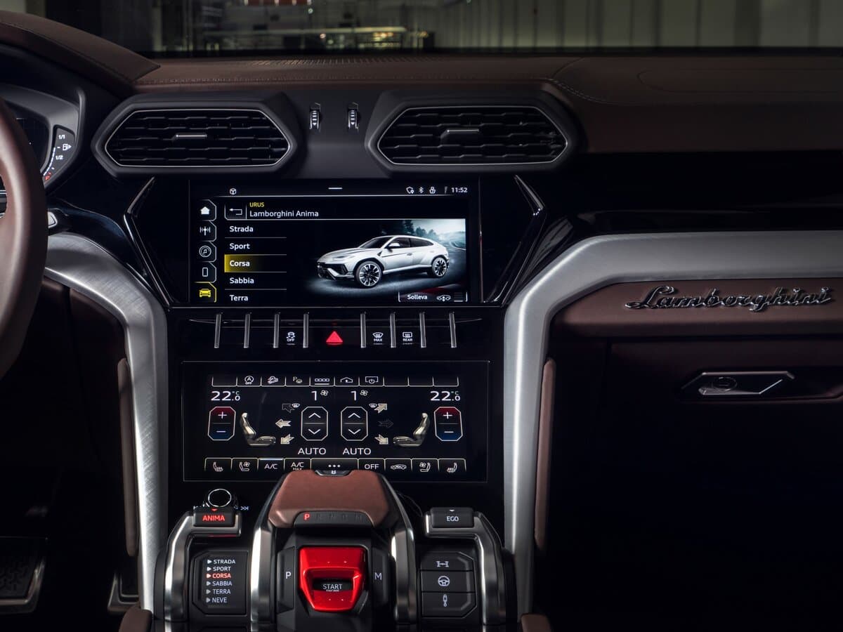 Lamborghini Urus I Restayling — Salon, öndən