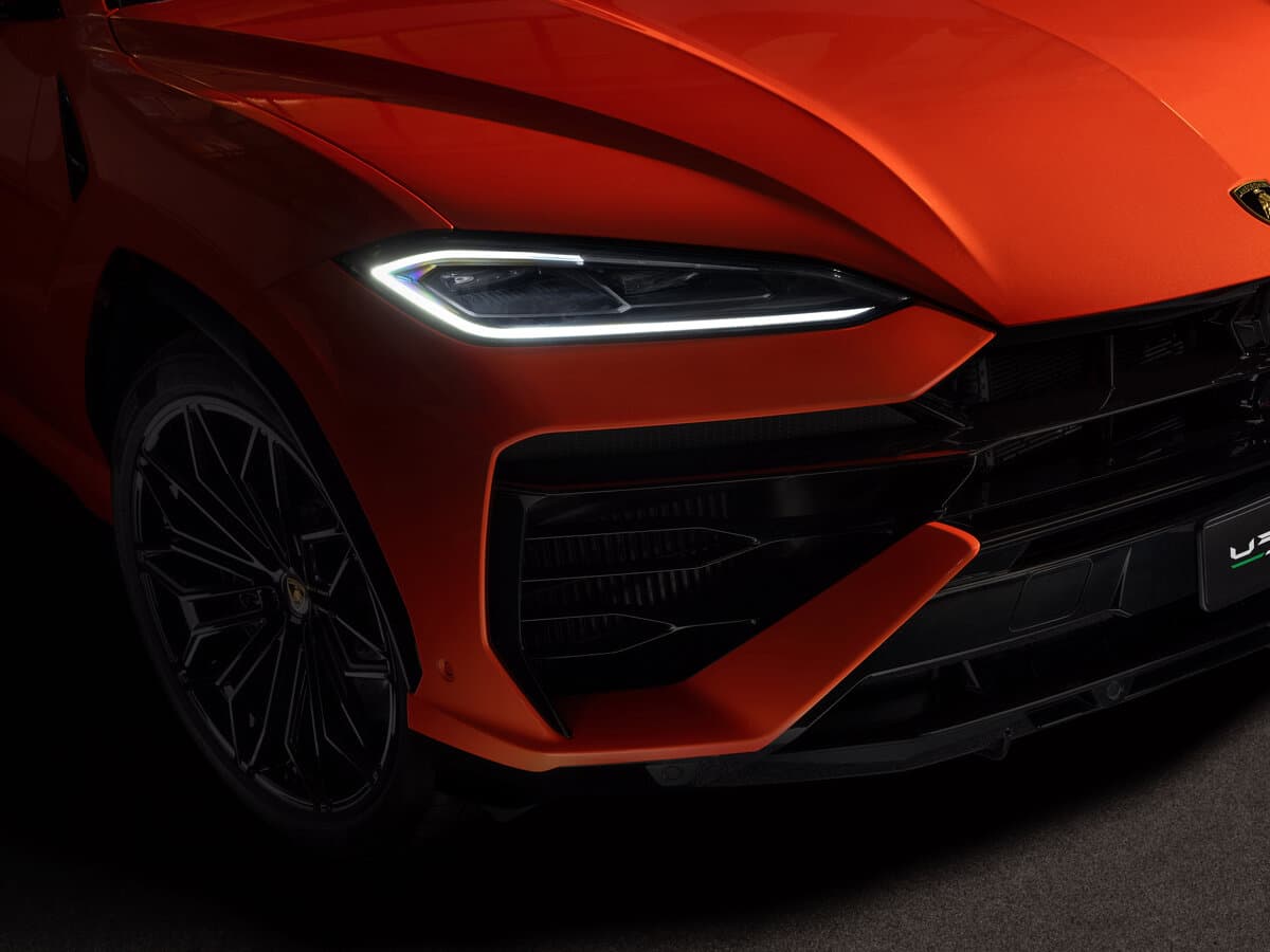 Lamborghini Urus I Restayling — Fara