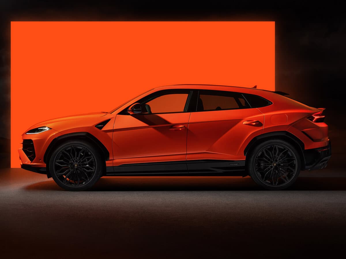 Lamborghini Urus I Restayling — Yandan