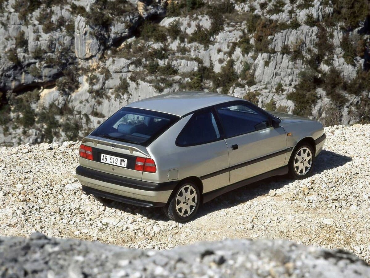 Lancia Delta II (836) — 3/4 arxadan