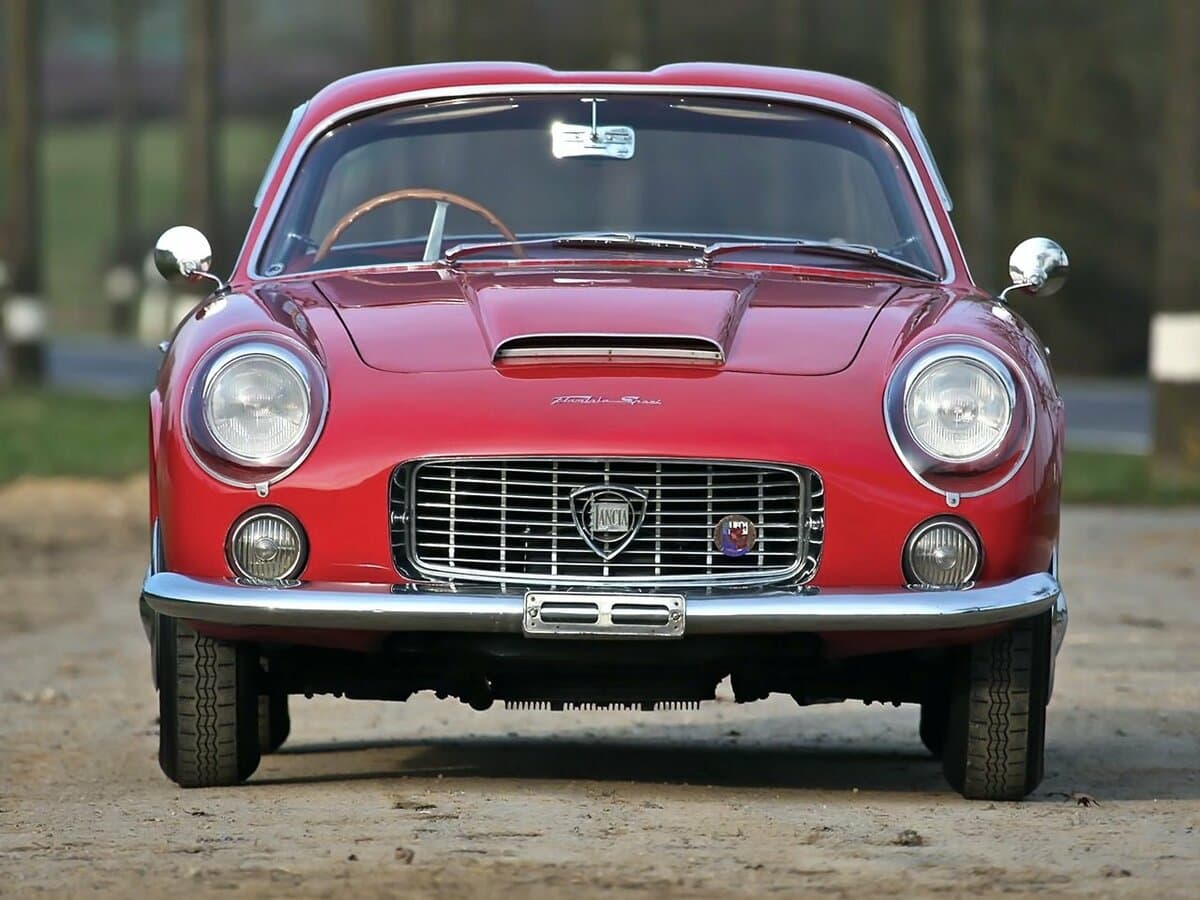 Lancia Flaminia 1952 – 1970 — Öndən