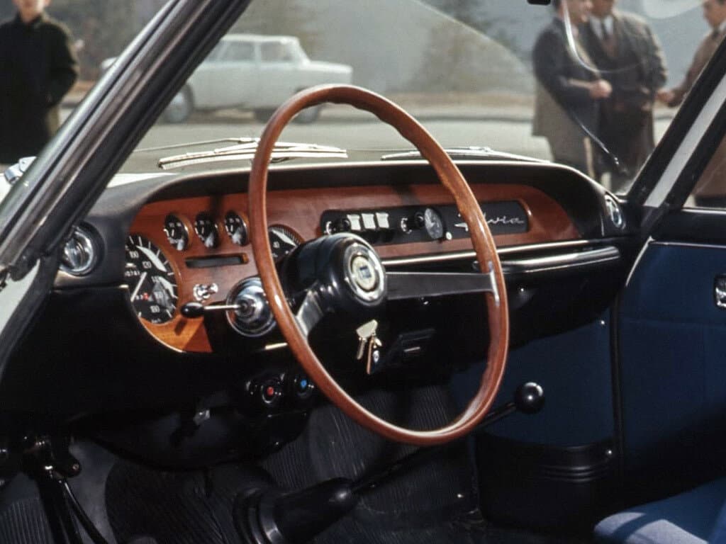 Lancia Fulvia 1968 – 1975 — Sükan