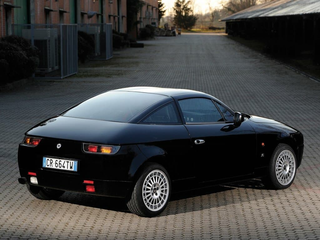 Lancia Hyena 1992 – 1996 — 3/4 arxadan