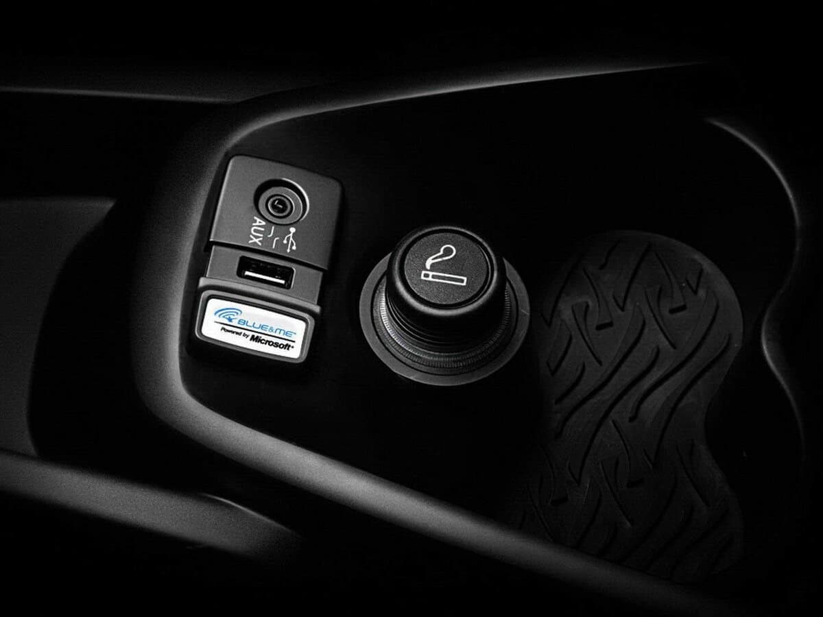 Lancia Ypsilon III (Type 846) — Salon, öndən