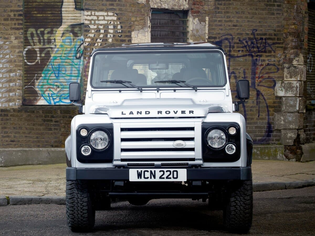 Land Rover Defender I Restayling — Öndən