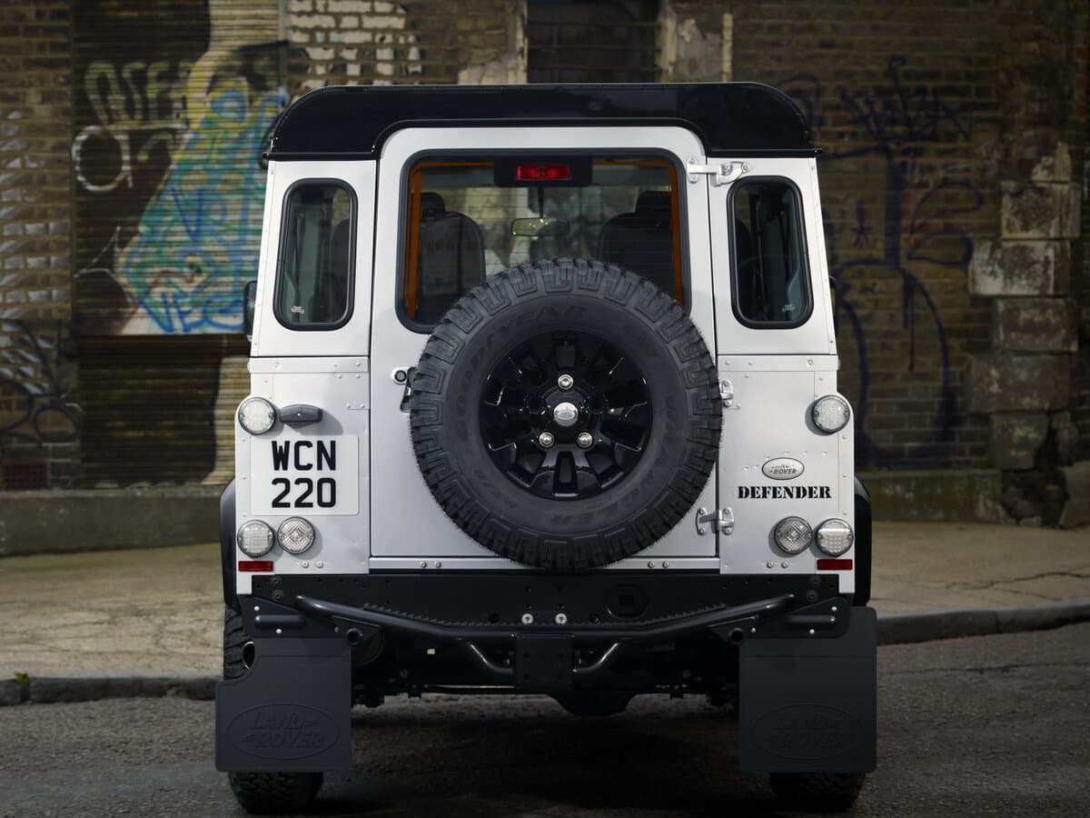 Land Rover Defender I Restayling — Arxadan