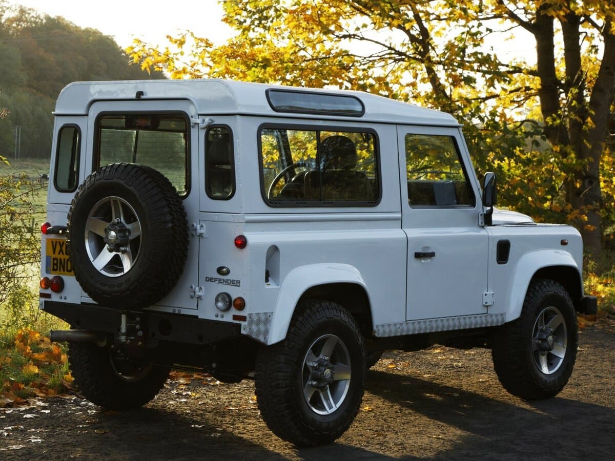 Land Rover Defender I Restayling — 3/4 arxadan