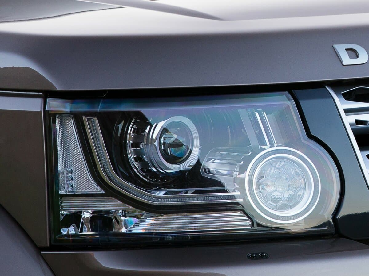 Land Rover Discovery IV Restayling — Fara