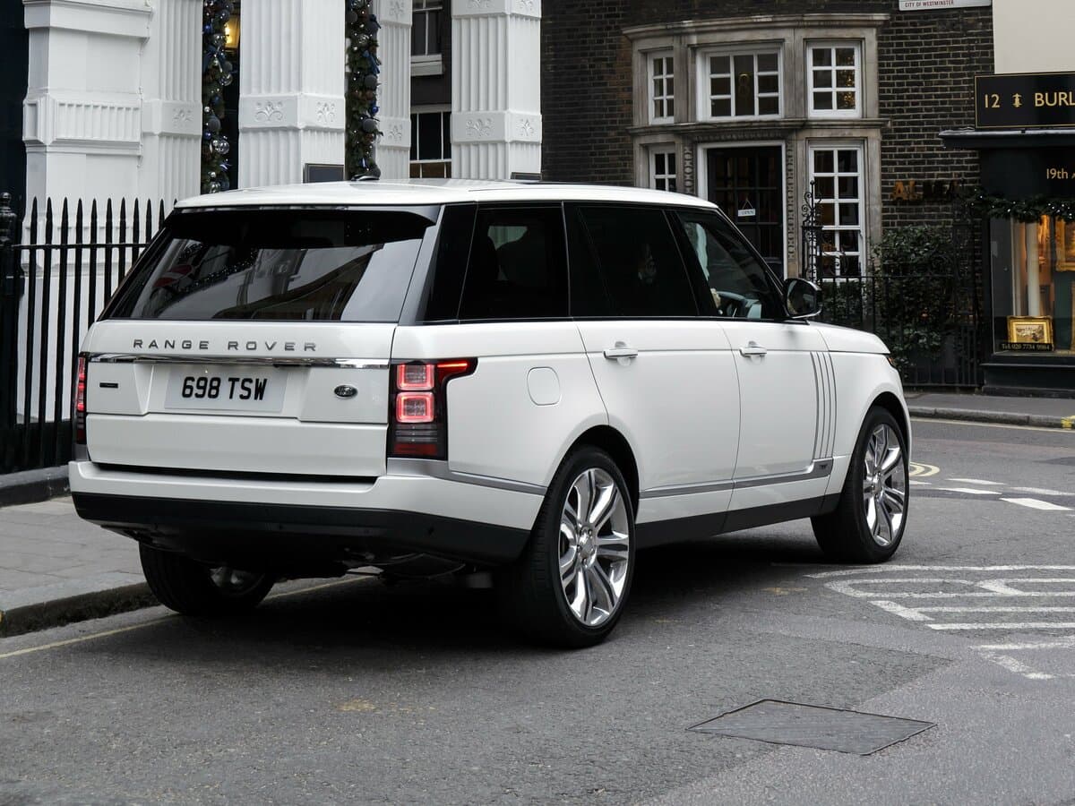 Land Rover Range Rover IV — 3/4 arxadan