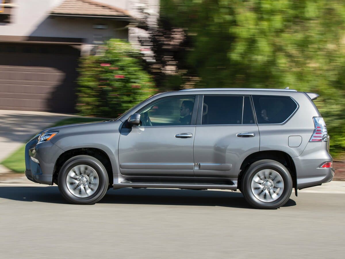 Lexus GX II Restayling — Yandan