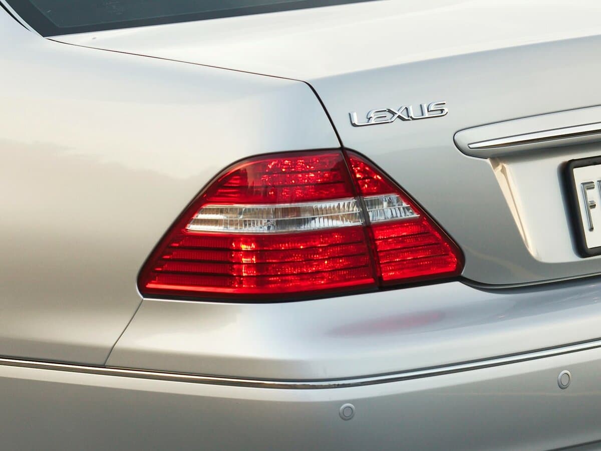 Lexus LS III Restayling — Detal