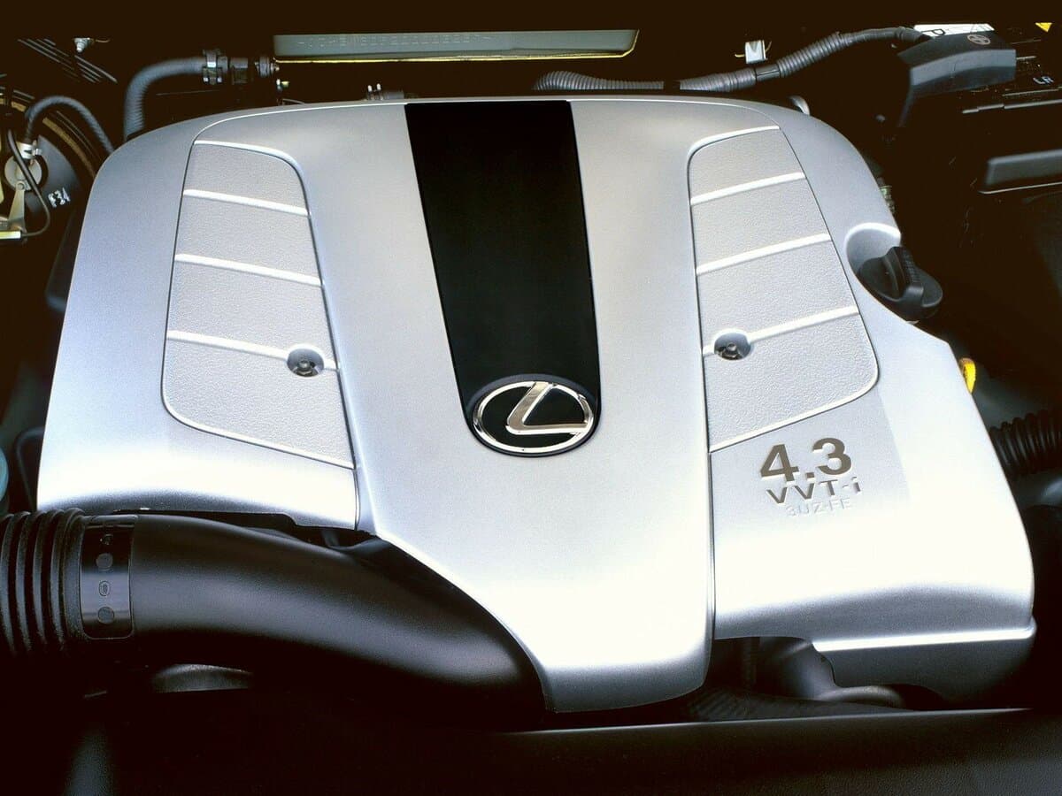 Lexus LS III Restayling — Salon, öndən
