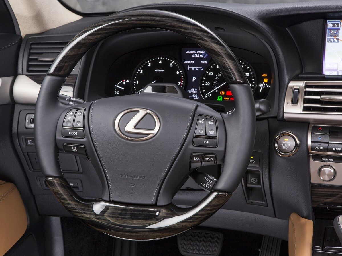 Lexus LS IV Restayling 2 — Sükan