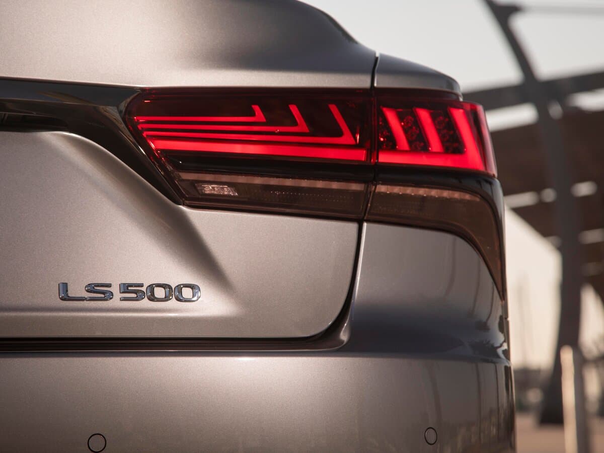 Lexus LS V Restayling — Detal