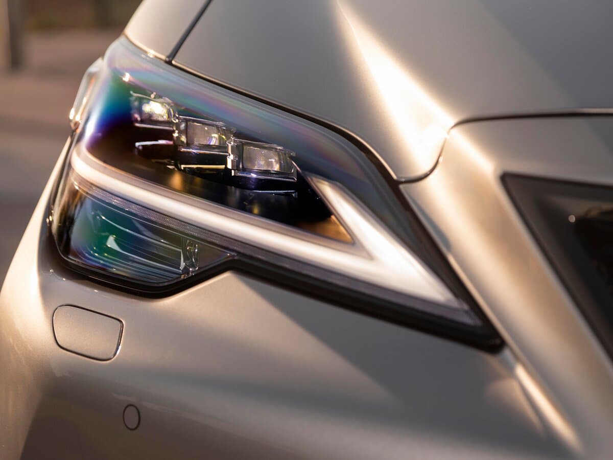 Lexus LS V Restayling — Fara