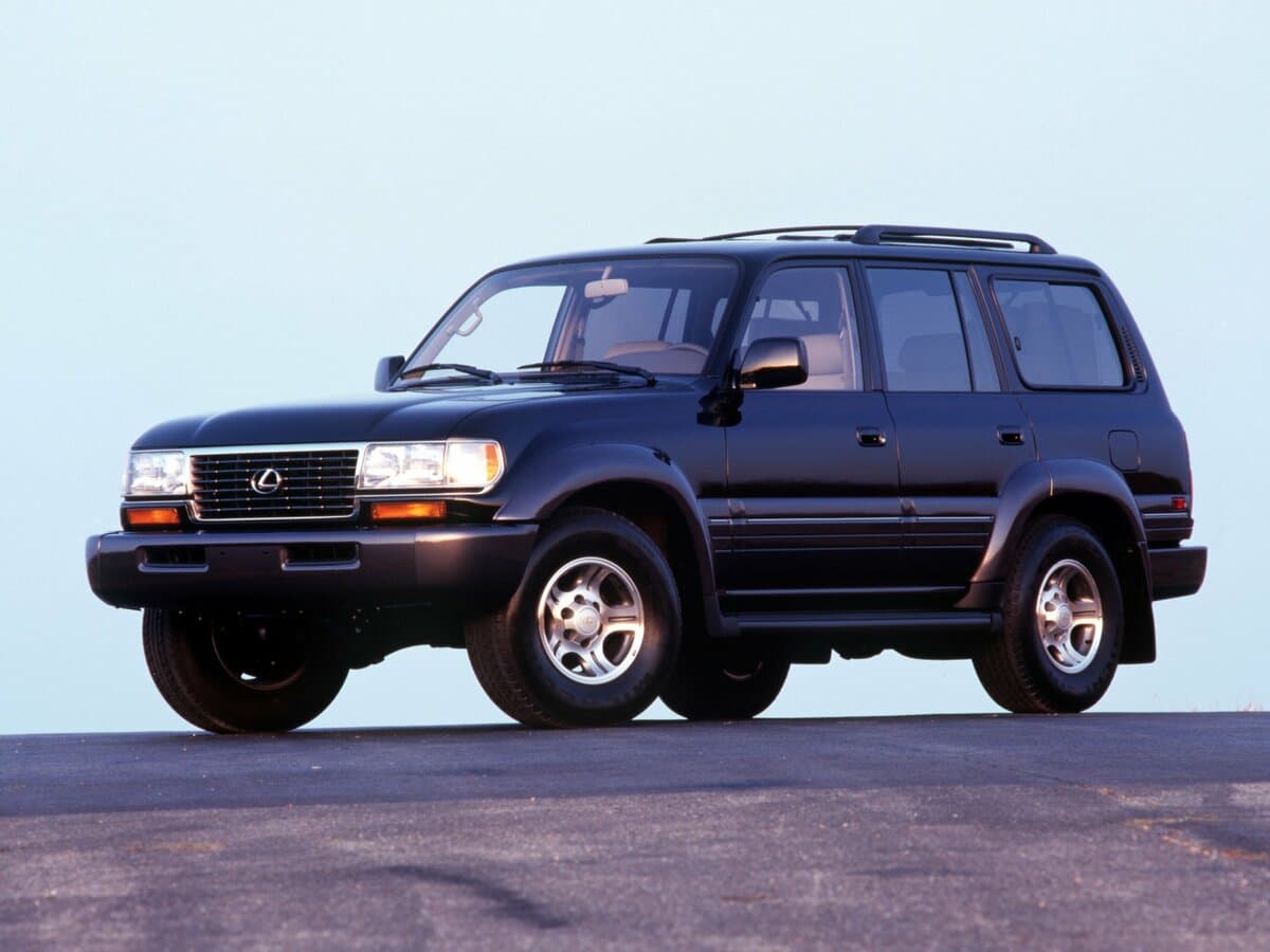Lexus LX I — Əsas şəkil