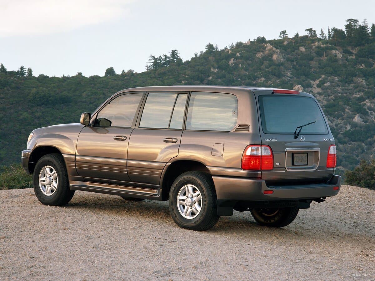 Lexus LX II — 3/4 arxadan