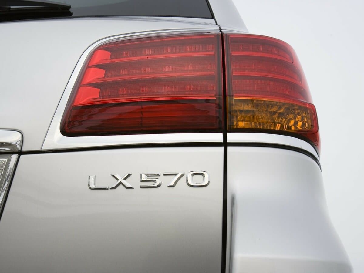 Lexus LX III — Detal