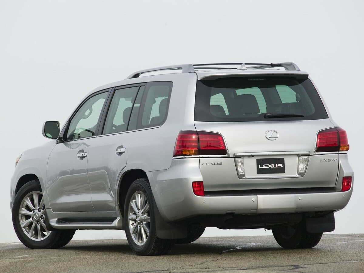 Lexus LX III — 3/4 arxadan
