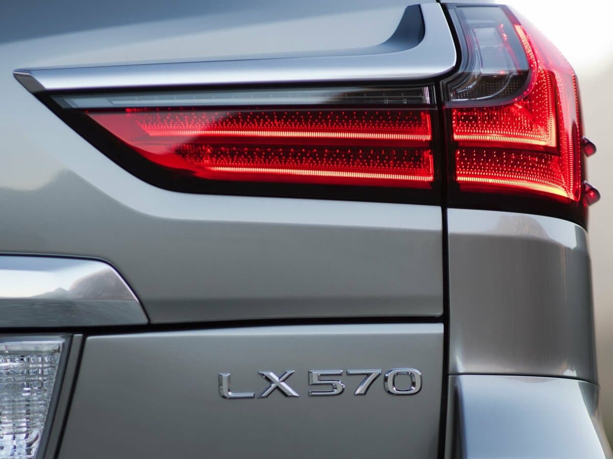 Lexus LX III Restayling 2 — Detal