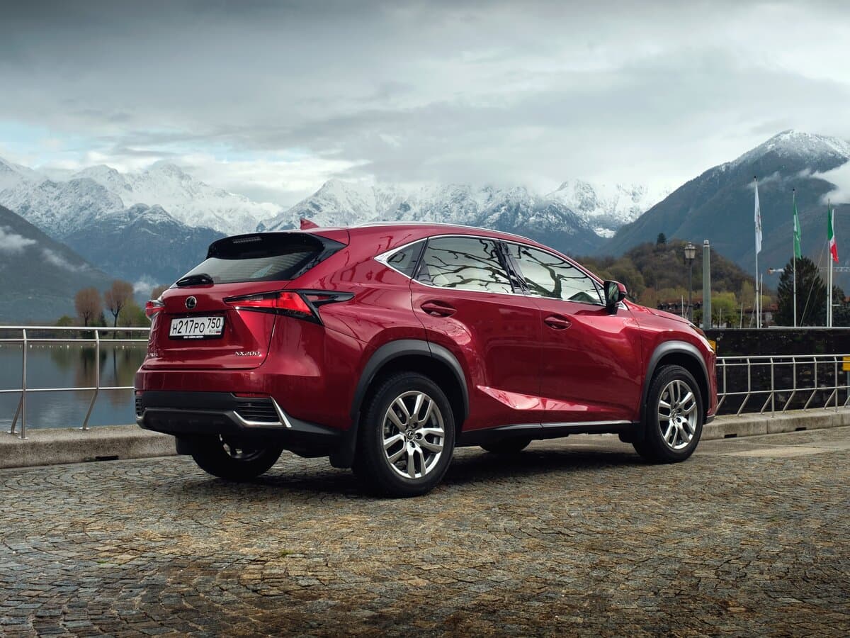 Lexus NX I Restayling — 3/4 arxadan