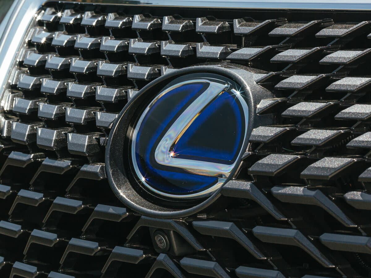 Lexus RX IV Restayling — Salon, öndən