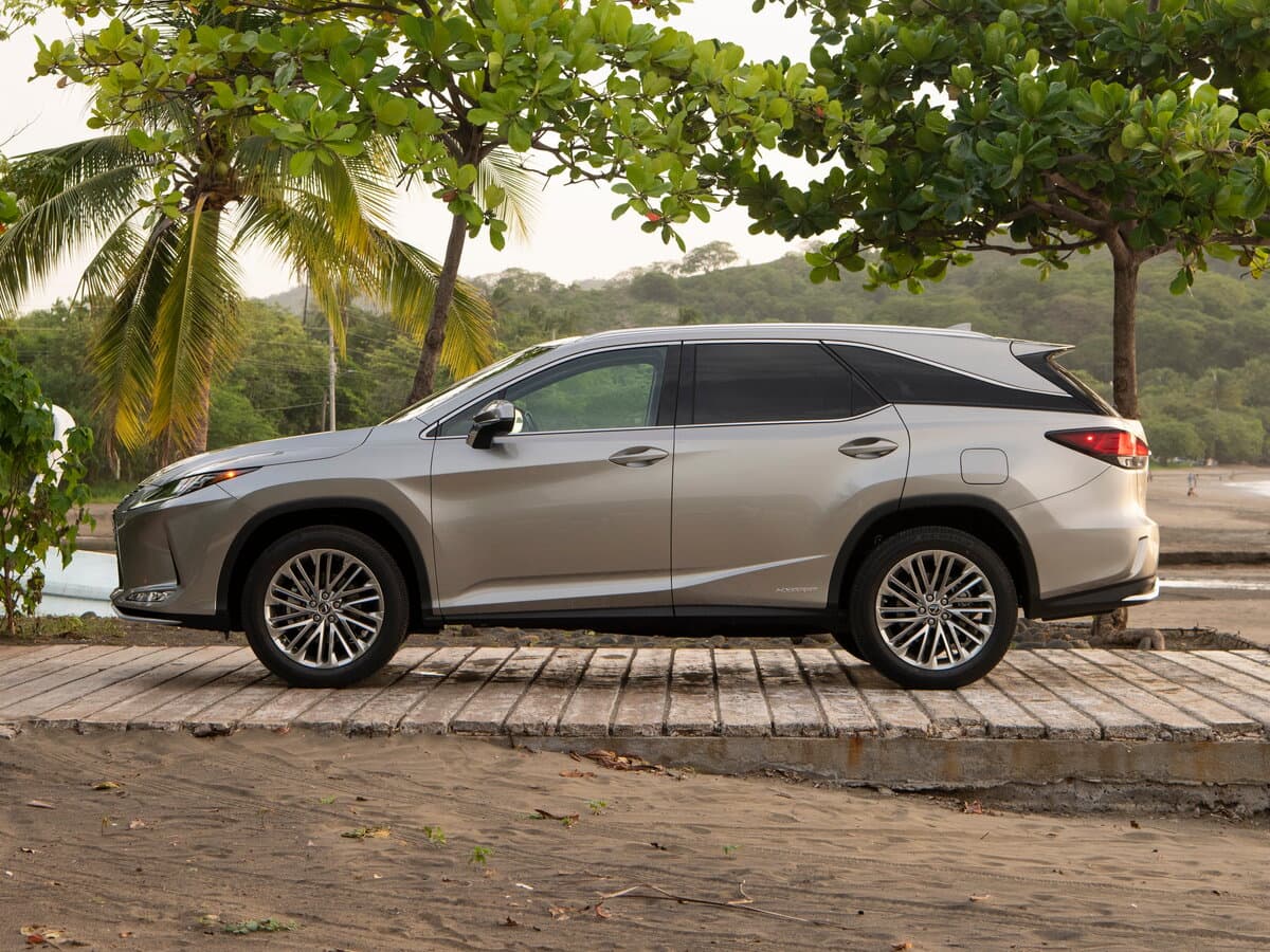 Lexus RX IV Restayling — Yandan