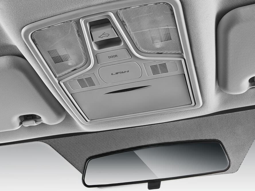 Lifan X70 I — Salon, öndən