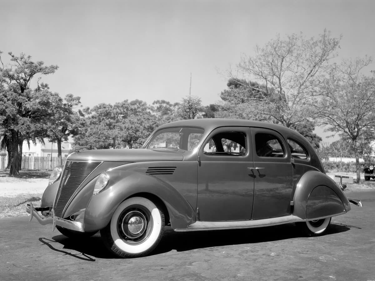 Lincoln Zephyr 1936 – 1942 — Əsas şəkil
