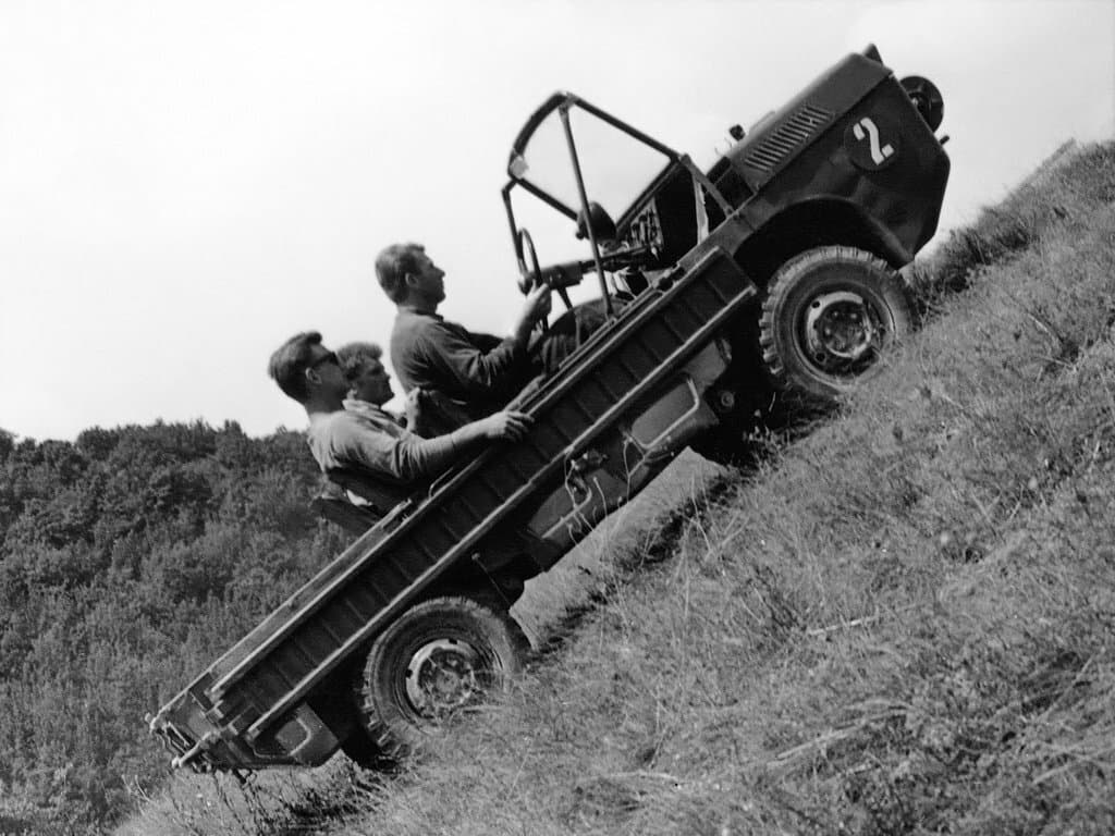 Luaz 967 1965 – 1989 — Yandan