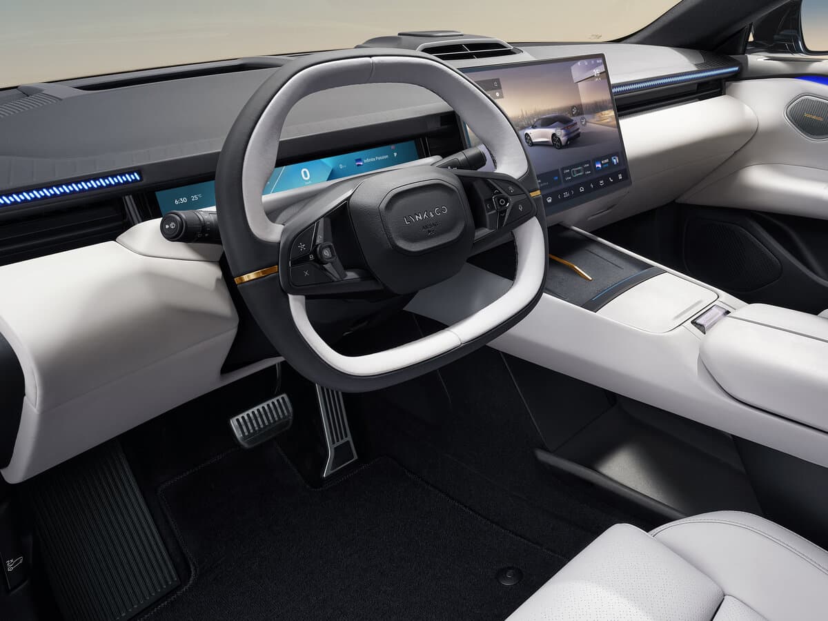 Lynk & Co Z10 2024 – indiyədək — Sükan