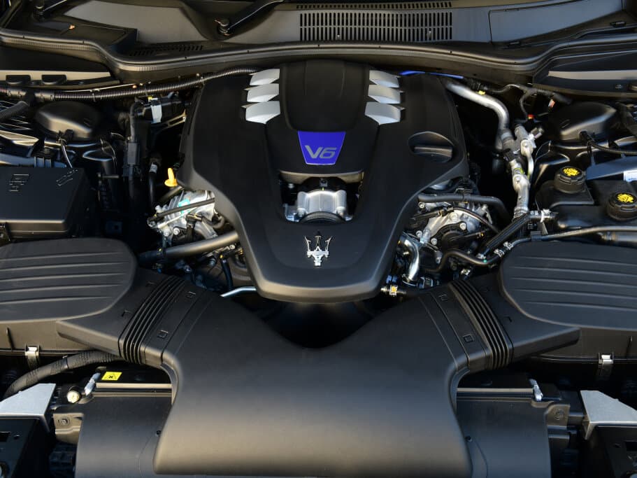 Maserati Ghibli III Restayling — Salon, öndən