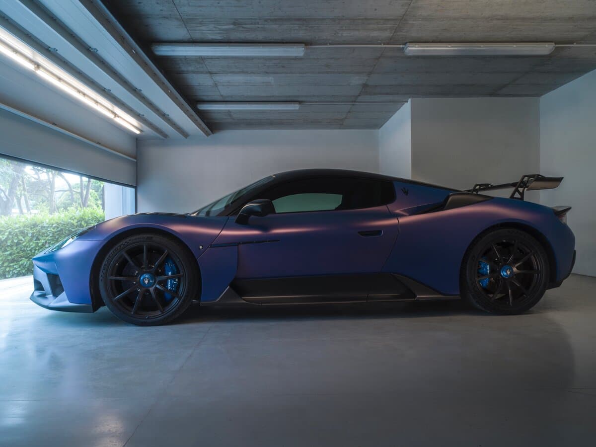 Maserati GT2 Stradale 2024 – indiyədək — Yandan