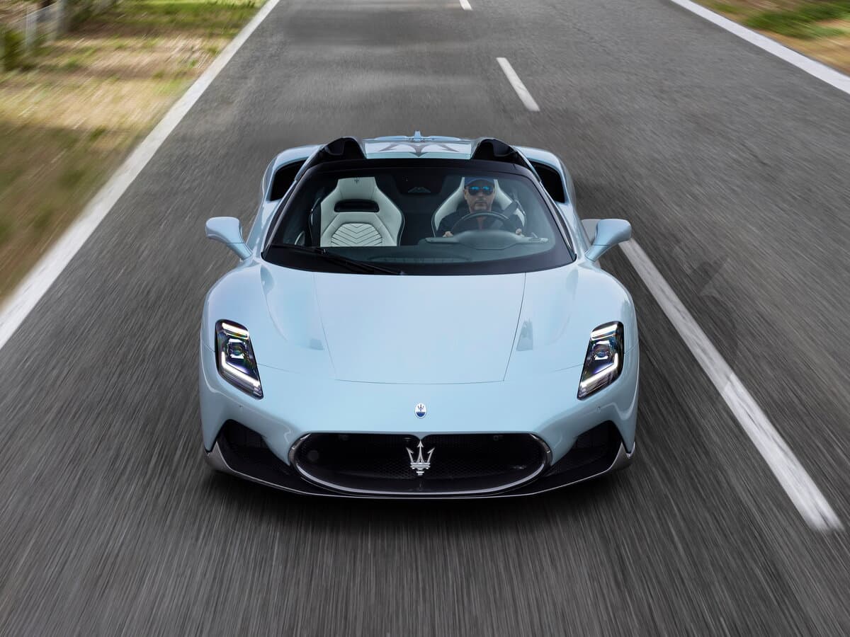 Maserati MC20 2020 – indiyədək — Öndən