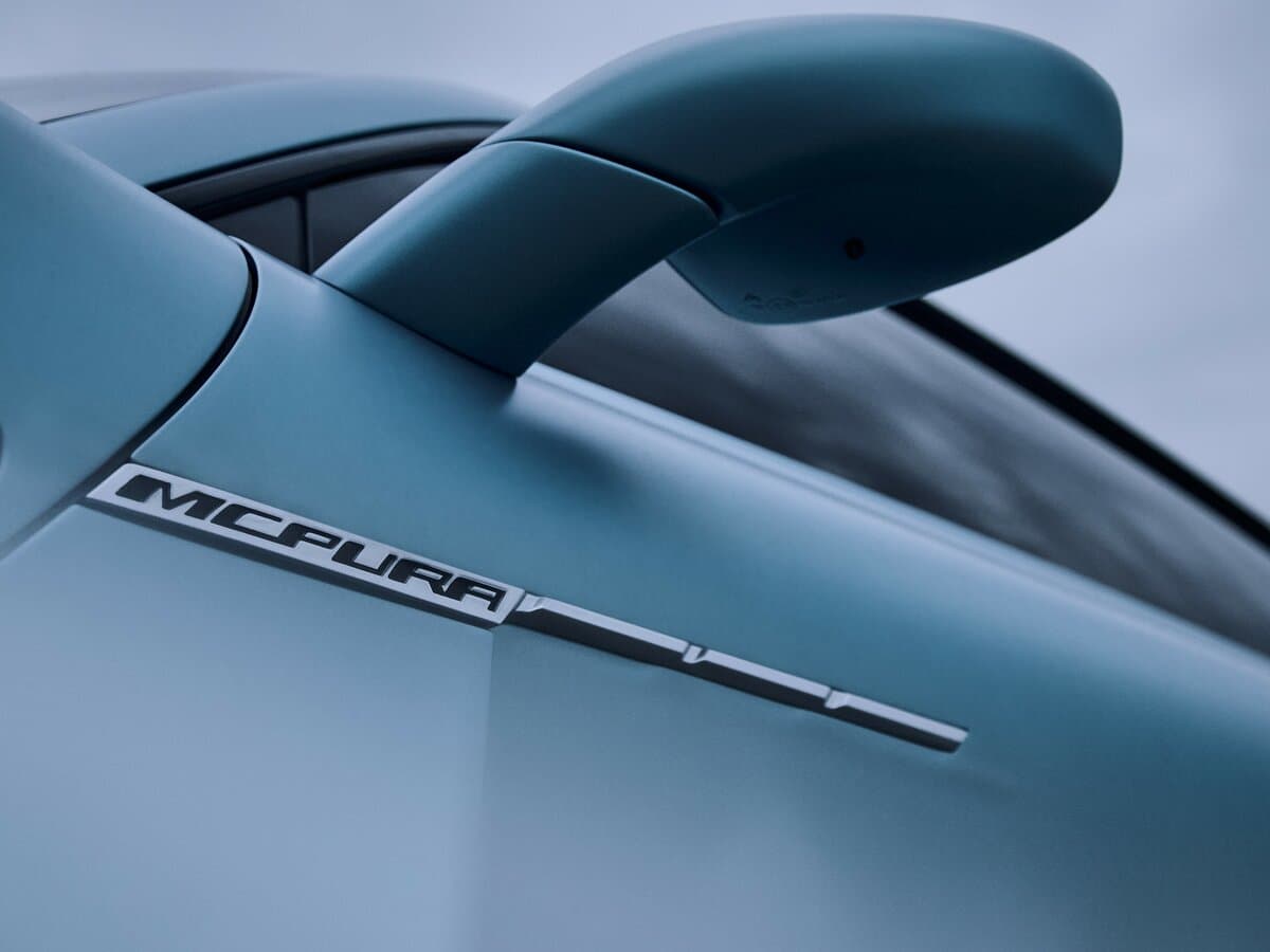Maserati MCPura 2025 – indiyədək — Yan güzgü