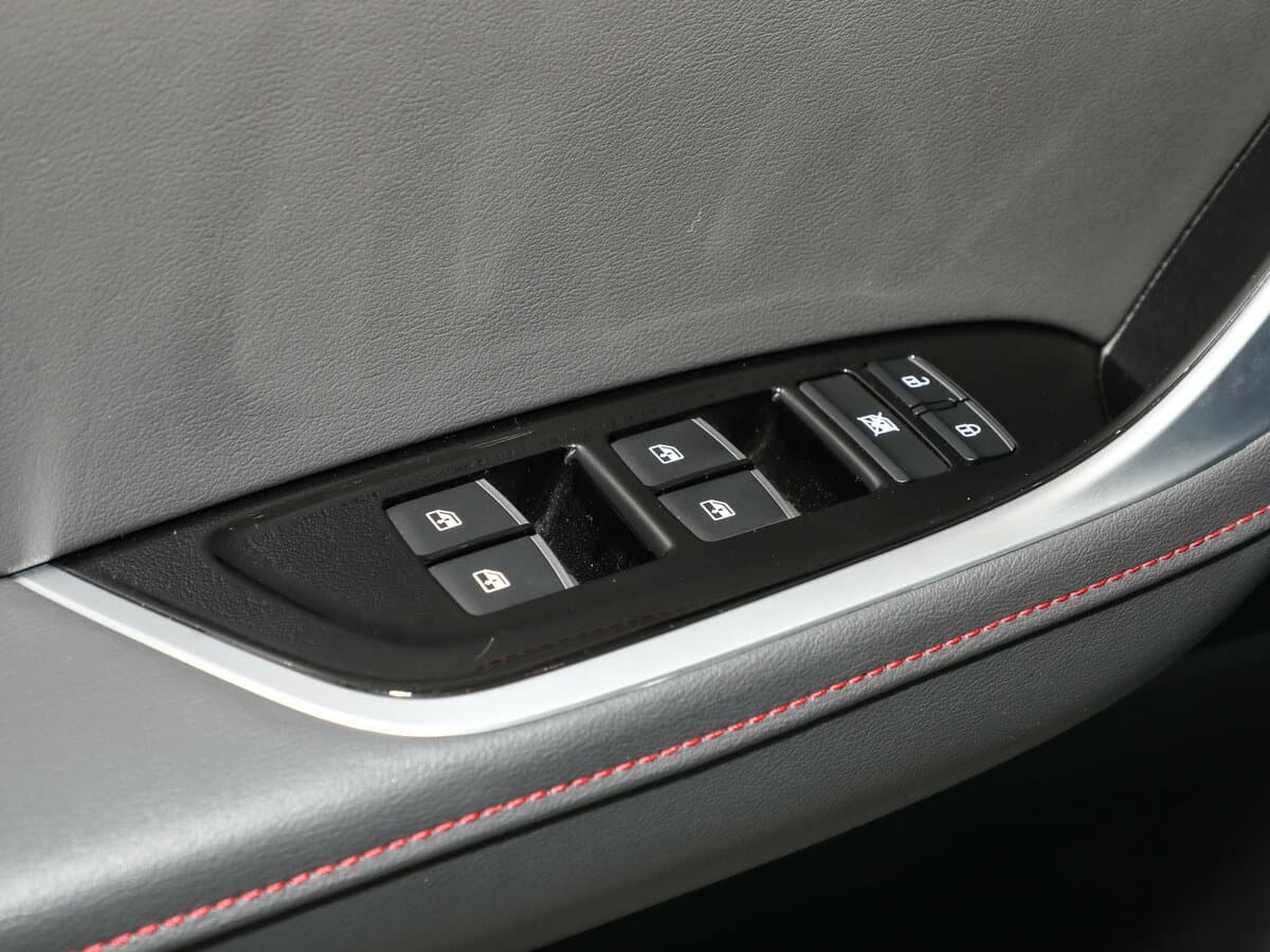 Maxus T90 2021 – 2023 — Qapı
