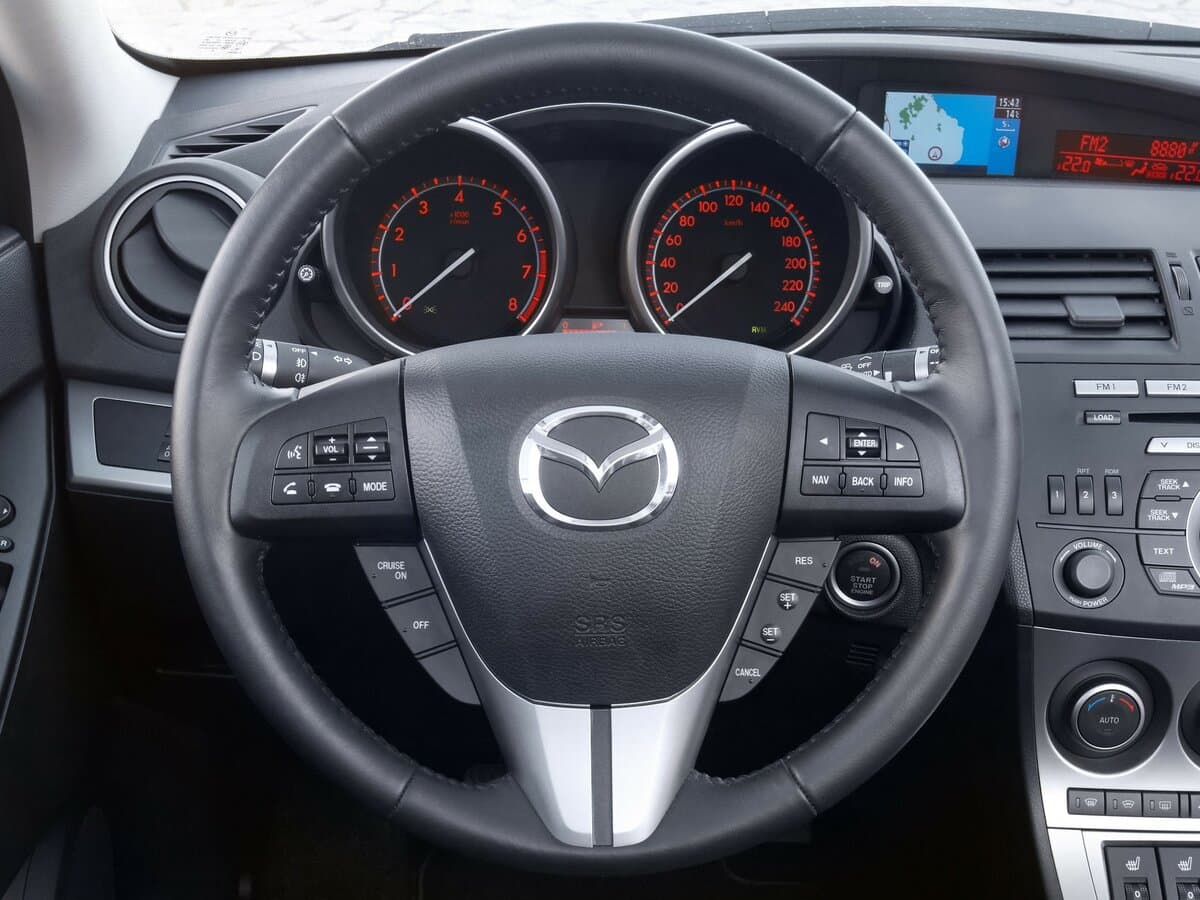 Mazda 3 II (BL) — Sükan