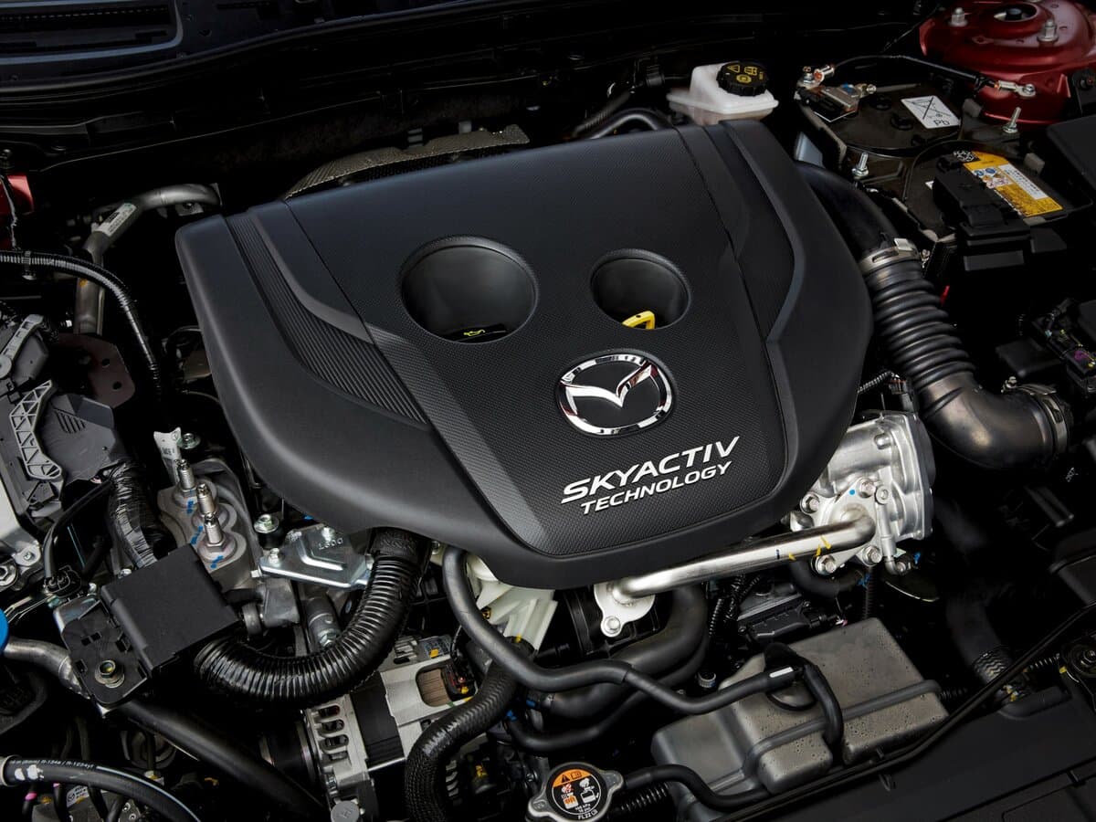 Mazda 3 III (BM) — Salon, arxadan