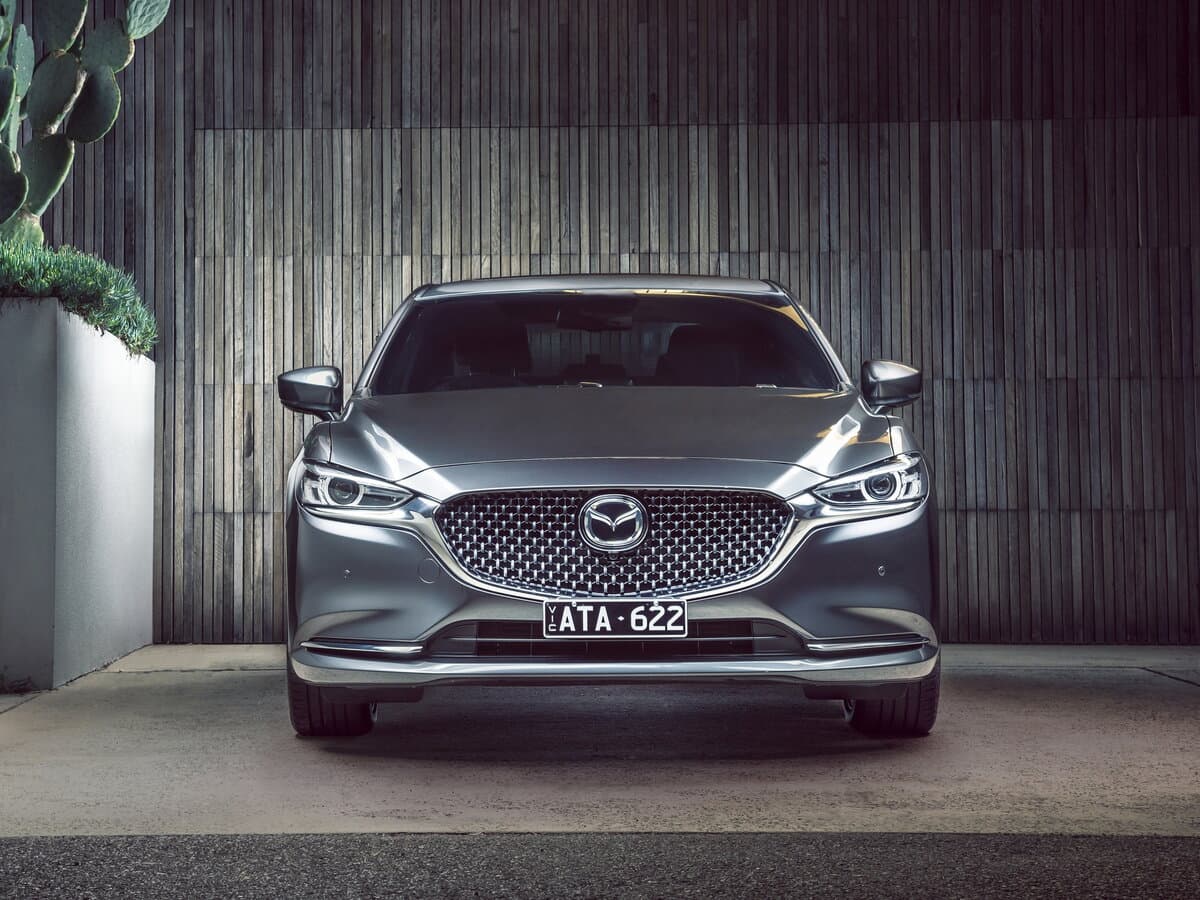 Mazda Atenza III Restayling 2 — Öndən