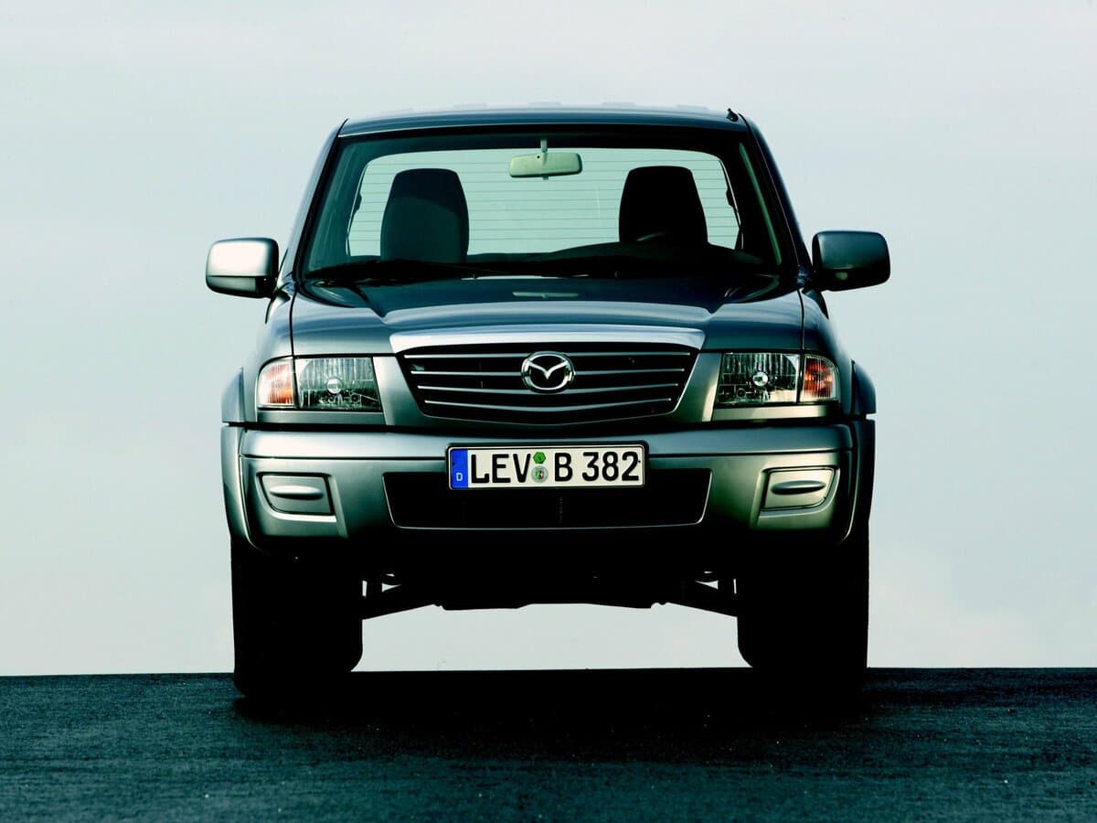 Mazda B-series V — Öndən