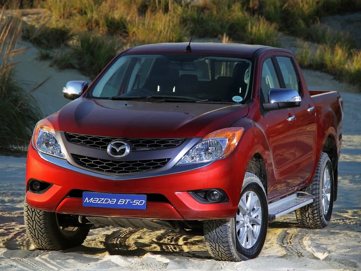 Mazda BT-50 II — Öndən