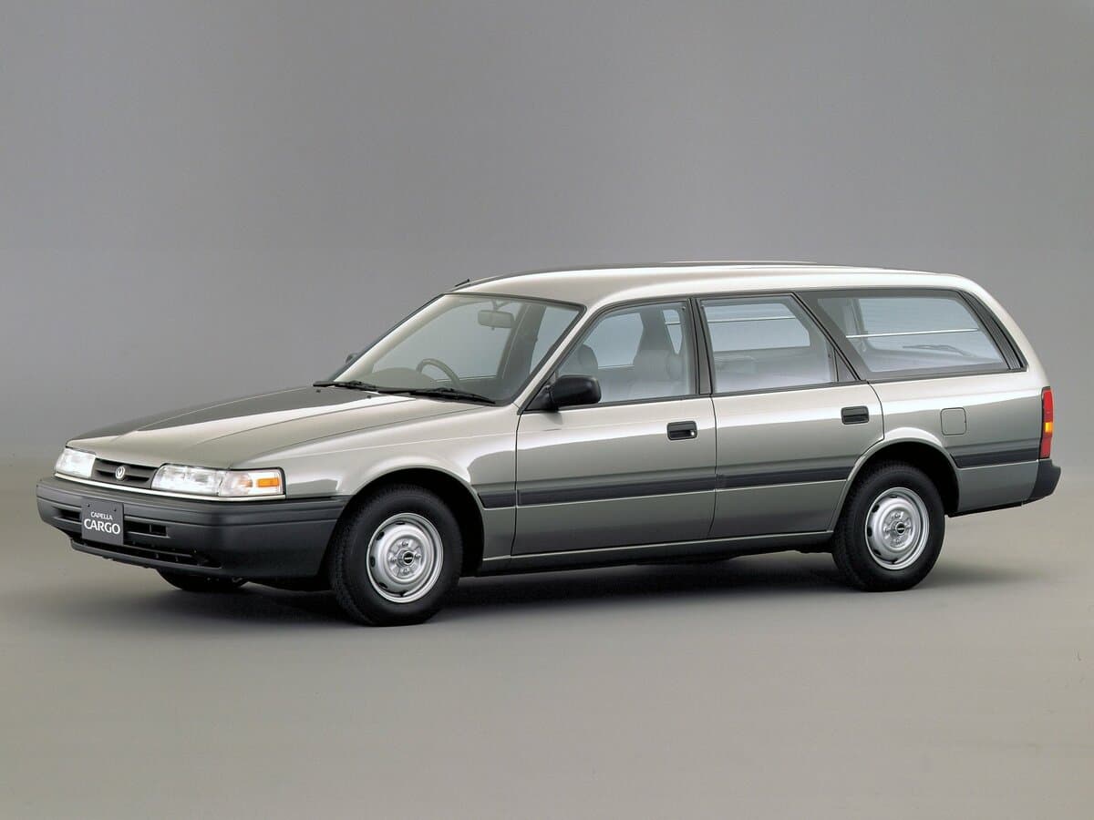 Mazda Capella IV — Yandan