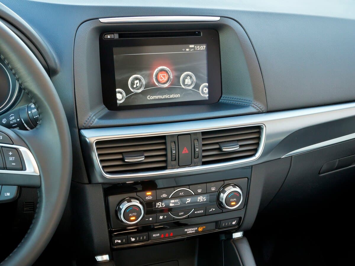 Mazda CX-5 I Restayling — Salon, arxadan
