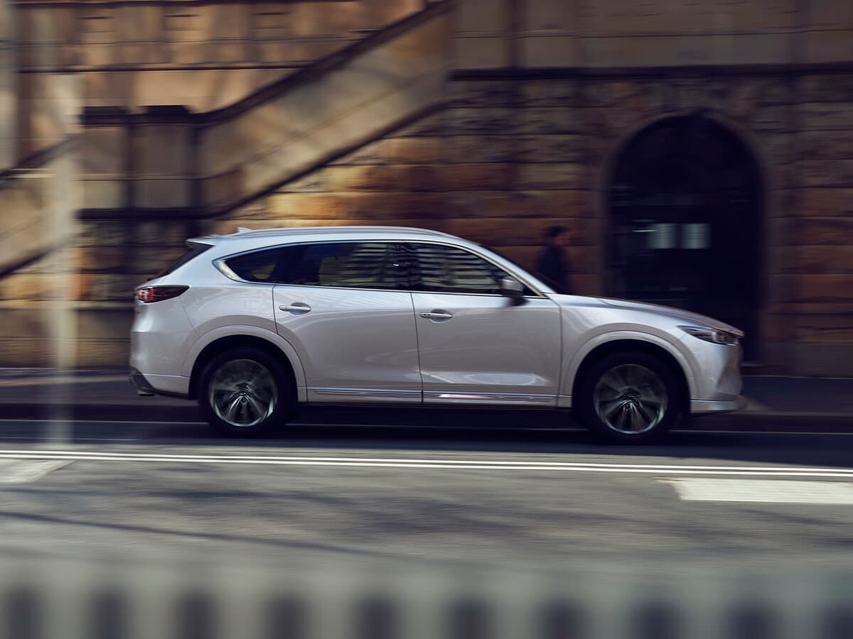 Mazda CX-8 I Restayling — Yandan